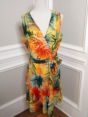 Alex Marie Palm Tree Print Tie Waist V-Neck Dress, Size 10